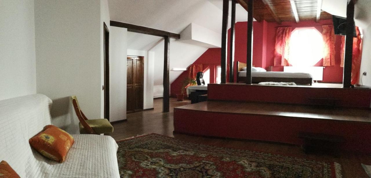 Pension Casa Contelui Risnov Bagian luar foto